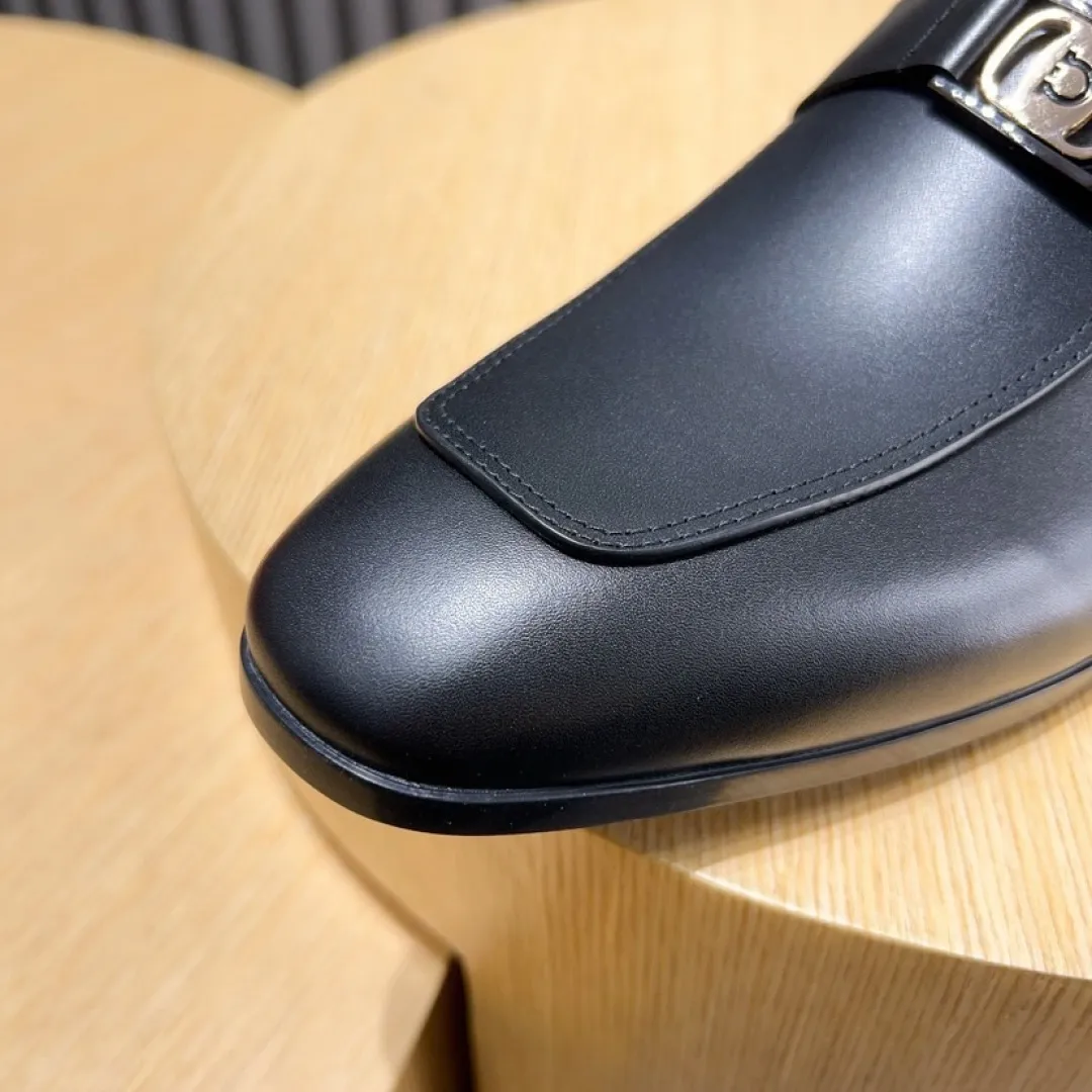 Factory P620💰🔥《Ferragamo》👏Latest•High-end top brand luxury~purchasing agent, top~quality. New fashionable business men's shoes🔜The uppers are made of original cashmere cowhide➕cowhide·lining, with fine workmanship. The original stylish and soft combination wear-resistant and non-slip outsole is light and comfortable on the feet. The real thing looks better in real life. Size: 38/44